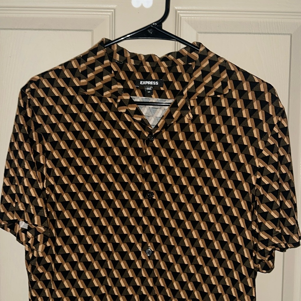 Express brown XS button up
